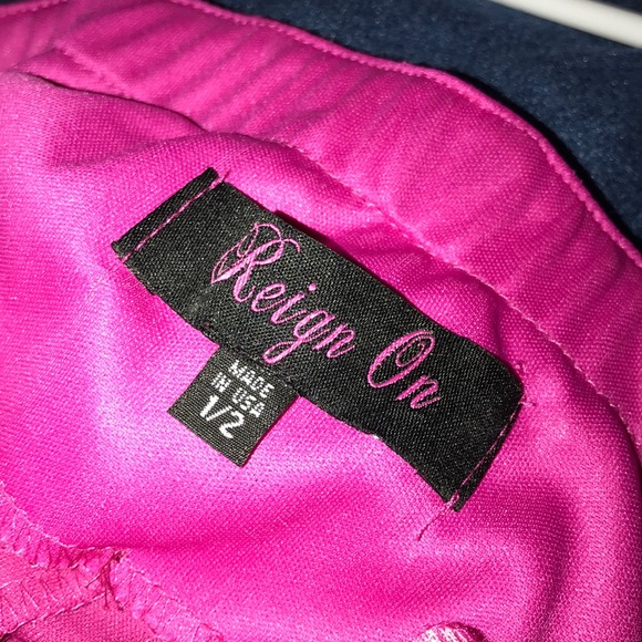 Magenta prom dress - Picture 3 of 4